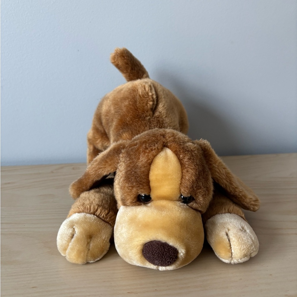Vintage 2000 - Toys-R-Us Animal Alley “Darby”Brown & Cream Stuffed Puppy 🐶